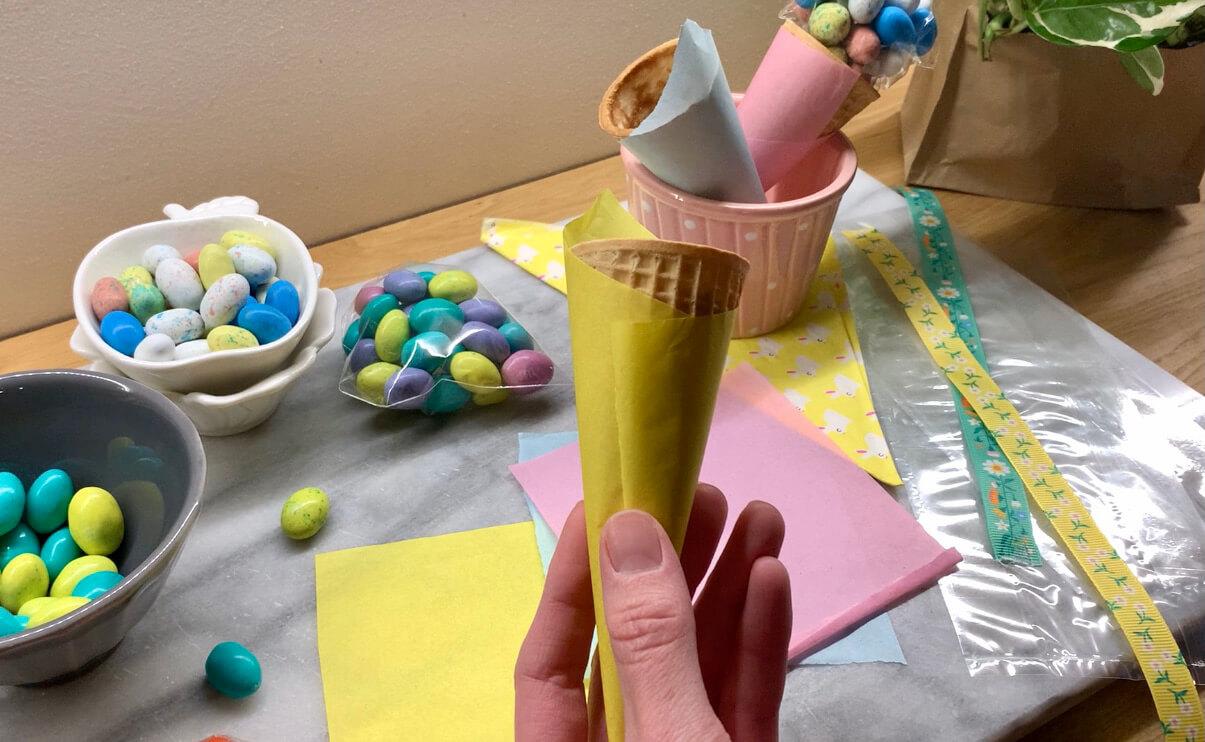 coni gelato ripieni di caramelle