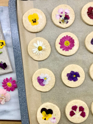 fiori eduli nei biscotti