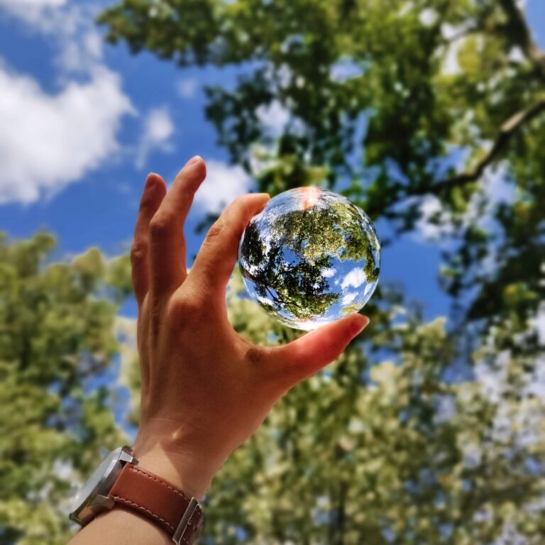 EARTH DAY - CONSIGLI PER UNO STILE DI VITA PIÙ RESPONSABILE