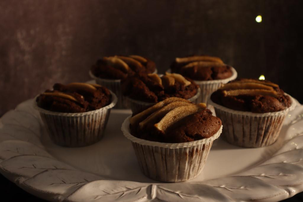 Muffins cioccolato e pere senza latte e senza uova